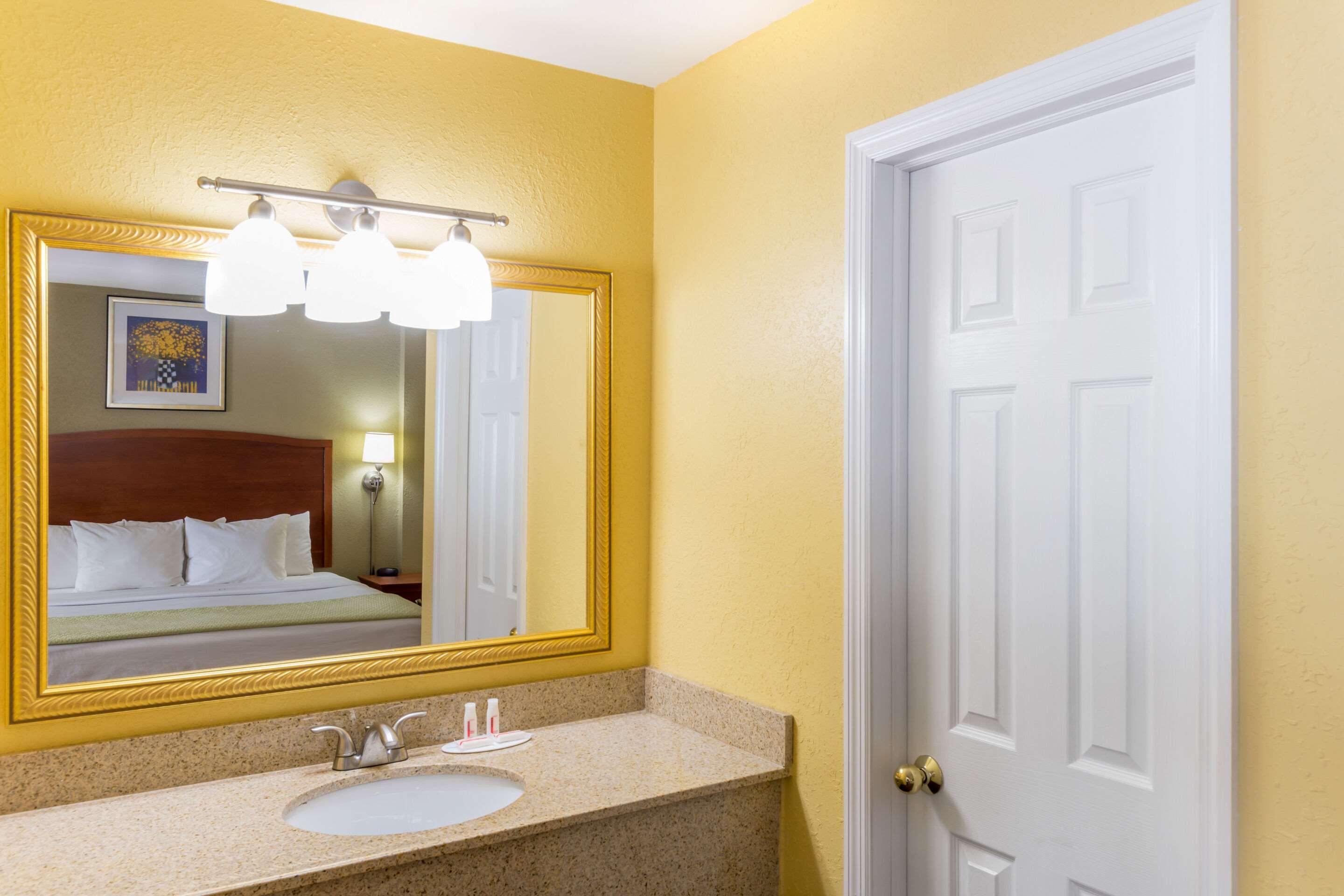 Quality Inn Poughkeepsie Ngoại thất bức ảnh